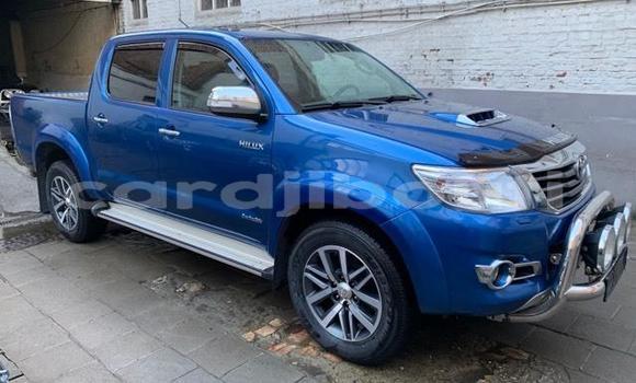 Buy Used Toyota Hilux Blue Car in Djibouti in Djibouti Region Buy Used Toyota Hilux Blue Car in Djibouti in Djibouti Region