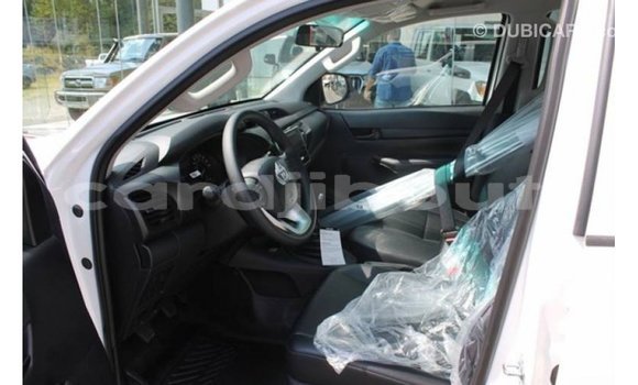 Buy Import Toyota Hilux White Car in Import - Dubai in Ali Sabieh Region Buy Import Toyota Hilux White Car in Import - Dubai in Ali Sabieh Region
