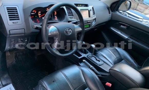 Buy Used Toyota Hilux Blue Car in Djibouti in Djibouti Region Buy Used Toyota Hilux Blue Car in Djibouti in Djibouti Region