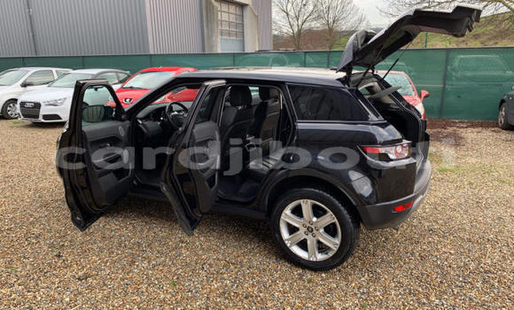 Buy Used Land Rover Range Rover Evoque White Car in Djibouti in Djibouti Region Buy Used Land Rover Range Rover Evoque White Car in Djibouti in Djibouti Region