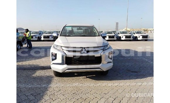 Acheter Import Voiture Mitsubishi L200 Blanc à Import - Dubai, Ali Sabieh Region Acheter Import Voiture Mitsubishi L200 Blanc à Import - Dubai, Ali Sabieh Region