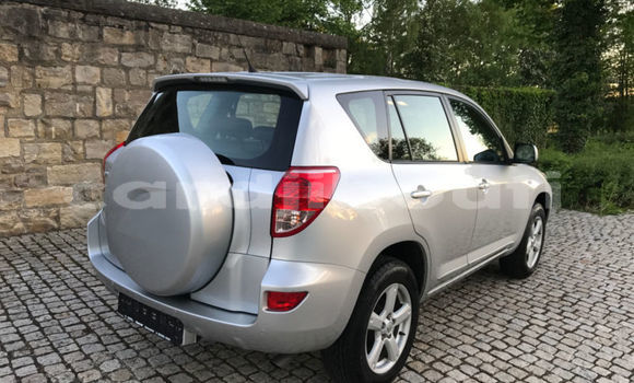 Acheter Import Voiture Toyota RAV4 Gris à Loyada, Arta Region Acheter Import Voiture Toyota RAV4 Gris à Loyada, Arta Region
