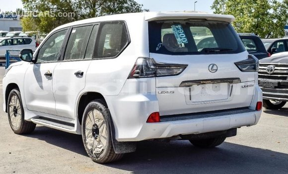 Acheter Import Voiture Lexus LX Blanc à Import - Dubai, Ali Sabieh Region Acheter Import Voiture Lexus LX Blanc à Import - Dubai, Ali Sabieh Region