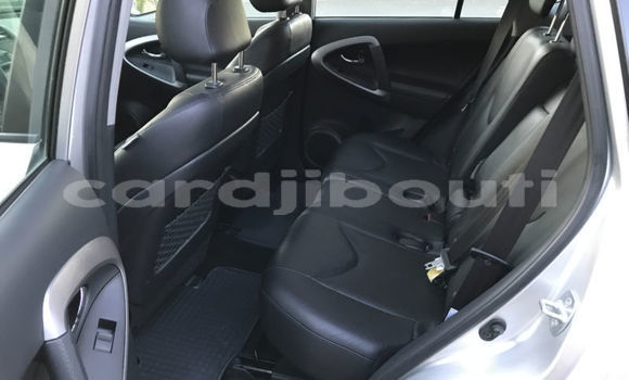 Acheter Import Voiture Toyota RAV4 Gris à Loyada, Arta Region Acheter Import Voiture Toyota RAV4 Gris à Loyada, Arta Region