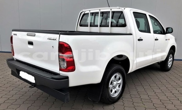 Acheter Import Voiture Toyota Hilux Surf Blanc à Tajurah, Tajurah Acheter Import Voiture Toyota Hilux Surf Blanc à Tajurah, Tajurah