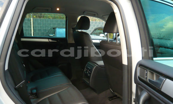 Acheter Import Voiture Volkswagen Touareg Gris à Alaili Dadda, Obock Acheter Import Voiture Volkswagen Touareg Gris à Alaili Dadda, Obock