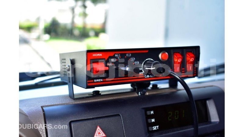 Big with watermark toyota land cruiser ali sabieh region import dubai 3264