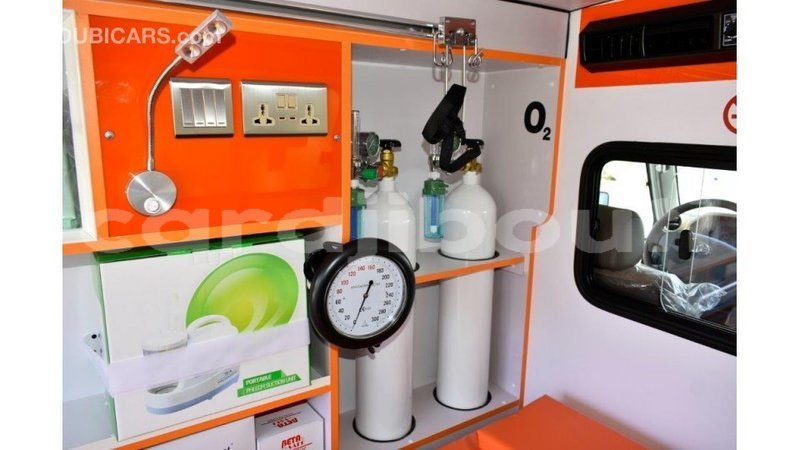 Big with watermark toyota land cruiser ali sabieh region import dubai 3264