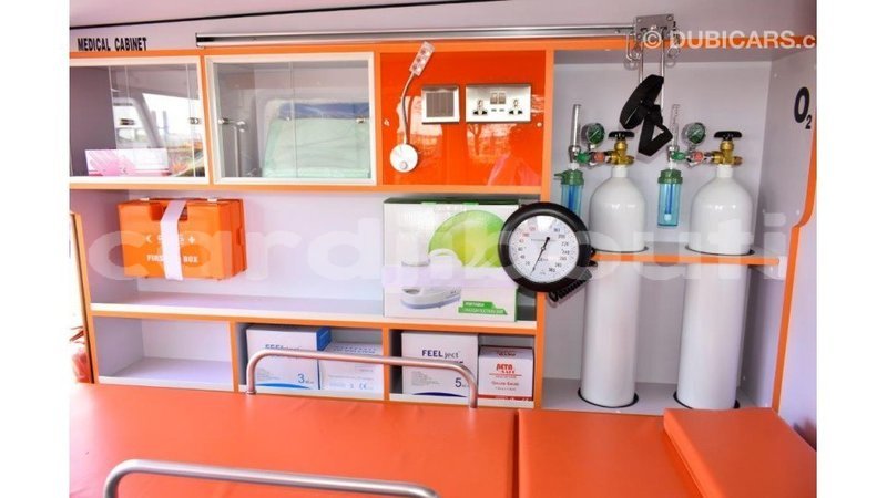 Big with watermark toyota land cruiser ali sabieh region import dubai 3264