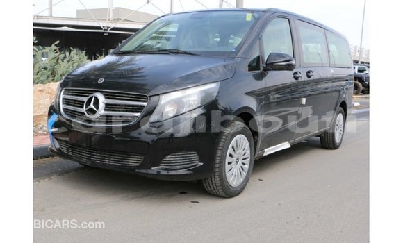 Buy Import Mercedes-Benz 250 Black Car in Import - Dubai in Ali Sabieh Region Buy Import Mercedes-Benz 250 Black Car in Import - Dubai in Ali Sabieh Region