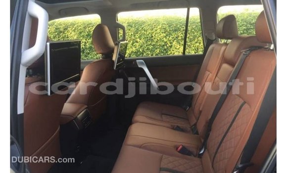Buy Import Toyota Prado Black Car in Import - Dubai in Ali Sabieh Region Buy Import Toyota Prado Black Car in Import - Dubai in Ali Sabieh Region