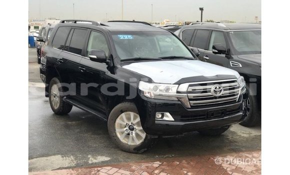 Acheter Import Voiture Toyota Land Cruiser Noir à Import - Dubai, Ali Sabieh Region Acheter Import Voiture Toyota Land Cruiser Noir à Import - Dubai, Ali Sabieh Region