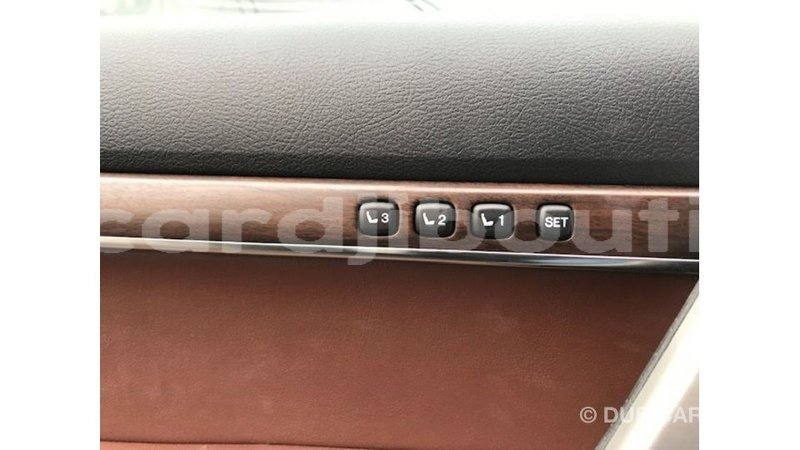 Big with watermark toyota land cruiser ali sabieh region import dubai 3271