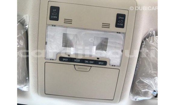 Acheter Import Voiture Toyota Land Cruiser Blanc à Import - Dubai, Ali Sabieh Region Acheter Import Voiture Toyota Land Cruiser Blanc à Import - Dubai, Ali Sabieh Region