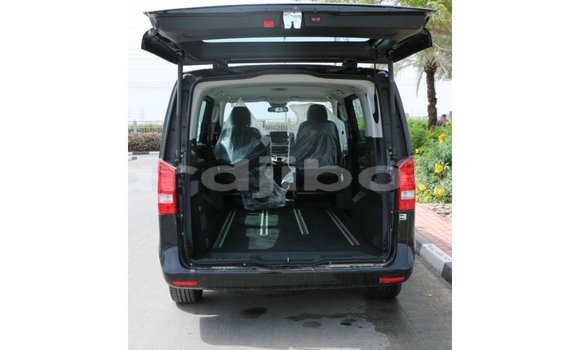 Buy Import Mercedes-Benz 250 Black Car in Import - Dubai in Ali Sabieh Region Buy Import Mercedes-Benz 250 Black Car in Import - Dubai in Ali Sabieh Region