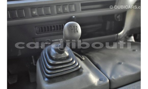 Acheter Import Voiture Toyota Coaster Blanc à Import - Dubai, Ali Sabieh Region Acheter Import Voiture Toyota Coaster Blanc à Import - Dubai, Ali Sabieh Region