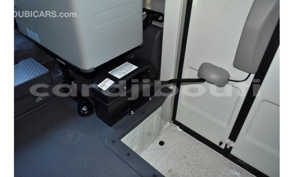 Acheter Import Voiture Toyota Coaster Blanc à Import - Dubai, Ali Sabieh Region Acheter Import Voiture Toyota Coaster Blanc à Import - Dubai, Ali Sabieh Region