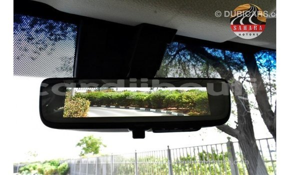 Acheter Import Voiture Toyota Granvia Blanc à Import - Dubai, Ali Sabieh Region Acheter Import Voiture Toyota Granvia Blanc à Import - Dubai, Ali Sabieh Region