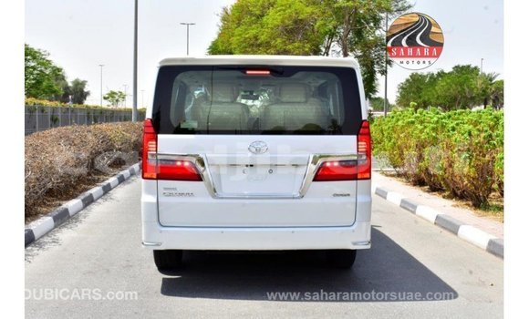 Acheter Import Voiture Toyota Granvia Blanc à Import - Dubai, Ali Sabieh Region Acheter Import Voiture Toyota Granvia Blanc à Import - Dubai, Ali Sabieh Region