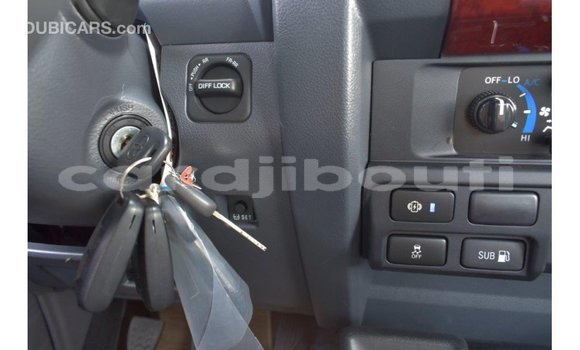Acheter Import Voiture Toyota Land Cruiser Autre à Import - Dubai, Ali Sabieh Region Acheter Import Voiture Toyota Land Cruiser Autre à Import - Dubai, Ali Sabieh Region