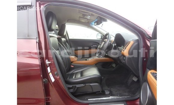 Acheter Import Voiture Honda Vezel Rouge à Import - Dubai, Ali Sabieh Region Acheter Import Voiture Honda Vezel Rouge à Import - Dubai, Ali Sabieh Region