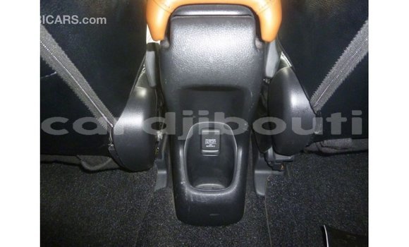 Acheter Import Voiture Honda Vezel Rouge à Import - Dubai, Ali Sabieh Region Acheter Import Voiture Honda Vezel Rouge à Import - Dubai, Ali Sabieh Region