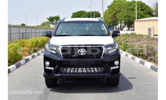Acheter Import Voiture Toyota Prado Noir à Import - Dubai, Ali Sabieh Region Acheter Import Voiture Toyota Prado Noir à Import - Dubai, Ali Sabieh Region