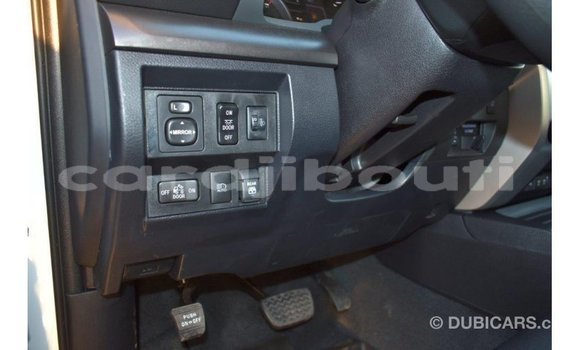 Acheter Import Voiture Toyota Tundra Blanc à Import - Dubai, Ali Sabieh Region Acheter Import Voiture Toyota Tundra Blanc à Import - Dubai, Ali Sabieh Region
