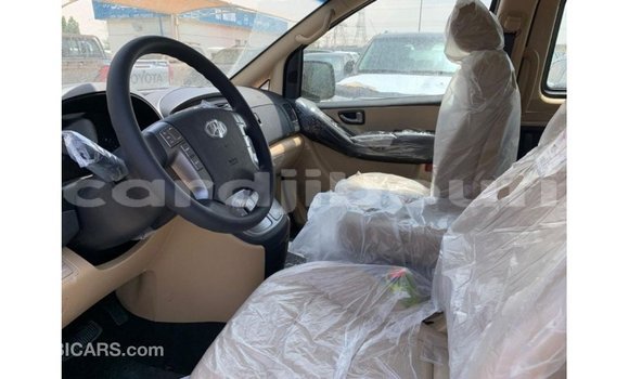 Acheter Import Voiture Hyundai Accent Blanc à Import - Dubai, Ali Sabieh Region Acheter Import Voiture Hyundai Accent Blanc à Import - Dubai, Ali Sabieh Region