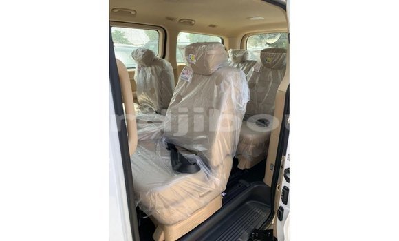 Acheter Import Voiture Hyundai Accent Blanc à Import - Dubai, Ali Sabieh Region Acheter Import Voiture Hyundai Accent Blanc à Import - Dubai, Ali Sabieh Region