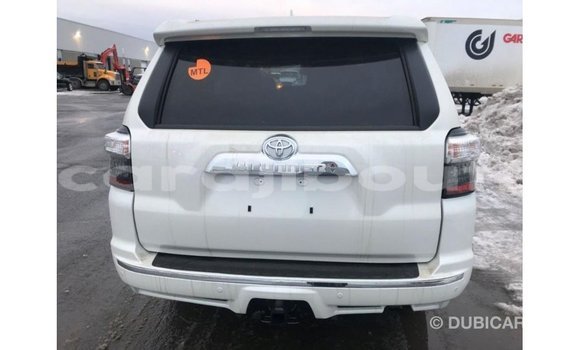 Acheter Import Voiture Toyota 4Runner Blanc à Import - Dubai, Ali Sabieh Region Acheter Import Voiture Toyota 4Runner Blanc à Import - Dubai, Ali Sabieh Region