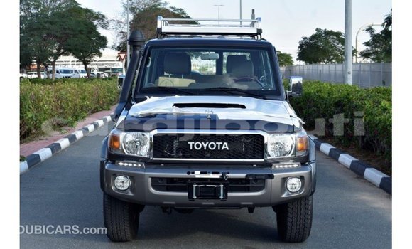Acheter Import Voiture Toyota Land Cruiser Autre à Import - Dubai, Ali Sabieh Region Acheter Import Voiture Toyota Land Cruiser Autre à Import - Dubai, Ali Sabieh Region