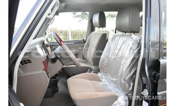 Acheter Import Voiture Toyota Land Cruiser Autre à Import - Dubai, Ali Sabieh Region Acheter Import Voiture Toyota Land Cruiser Autre à Import - Dubai, Ali Sabieh Region