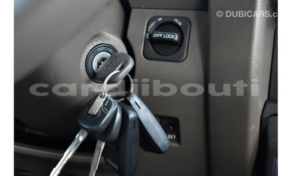 Acheter Import Voiture Toyota Land Cruiser Autre à Import - Dubai, Ali Sabieh Region Acheter Import Voiture Toyota Land Cruiser Autre à Import - Dubai, Ali Sabieh Region