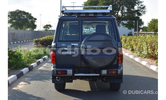 Acheter Import Voiture Toyota Land Cruiser Autre à Import - Dubai, Ali Sabieh Region Acheter Import Voiture Toyota Land Cruiser Autre à Import - Dubai, Ali Sabieh Region