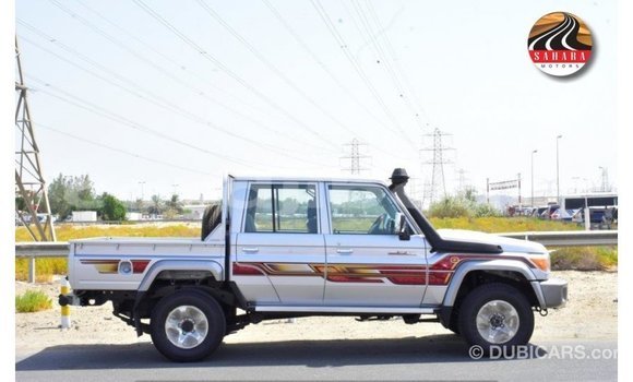 Acheter Import Voiture Toyota Land Cruiser Autre à Import - Dubai, Ali Sabieh Region Acheter Import Voiture Toyota Land Cruiser Autre à Import - Dubai, Ali Sabieh Region