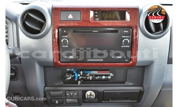 Acheter Import Voiture Toyota Land Cruiser Autre à Import - Dubai, Ali Sabieh Region Acheter Import Voiture Toyota Land Cruiser Autre à Import - Dubai, Ali Sabieh Region