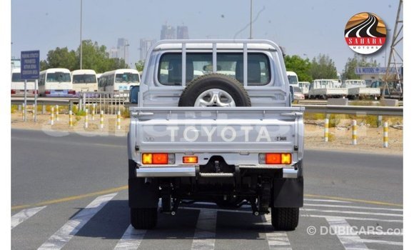 Acheter Import Voiture Toyota Land Cruiser Autre à Import - Dubai, Ali Sabieh Region Acheter Import Voiture Toyota Land Cruiser Autre à Import - Dubai, Ali Sabieh Region