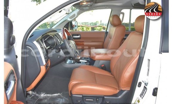 Acheter Import Voiture Toyota Sequoia Blanc à Import - Dubai, Ali Sabieh Region Acheter Import Voiture Toyota Sequoia Blanc à Import - Dubai, Ali Sabieh Region