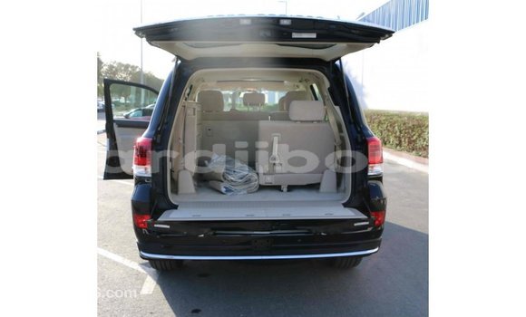 Buy Import Toyota Land Cruiser Black Car in Import - Dubai in Ali Sabieh Region Buy Import Toyota Land Cruiser Black Car in Import - Dubai in Ali Sabieh Region