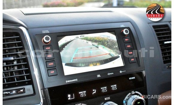 Acheter Import Voiture Toyota Sequoia Blanc à Import - Dubai, Ali Sabieh Region Acheter Import Voiture Toyota Sequoia Blanc à Import - Dubai, Ali Sabieh Region