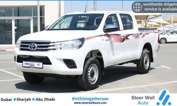 Acheter Import Voiture Toyota Hilux Blanc à Import - Dubai, Ali Sabieh Region Acheter Import Voiture Toyota Hilux Blanc à Import - Dubai, Ali Sabieh Region