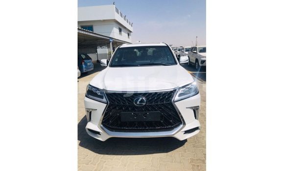 Acheter Import Voiture Lexus LX Blanc à Import - Dubai, Ali Sabieh Region Acheter Import Voiture Lexus LX Blanc à Import - Dubai, Ali Sabieh Region