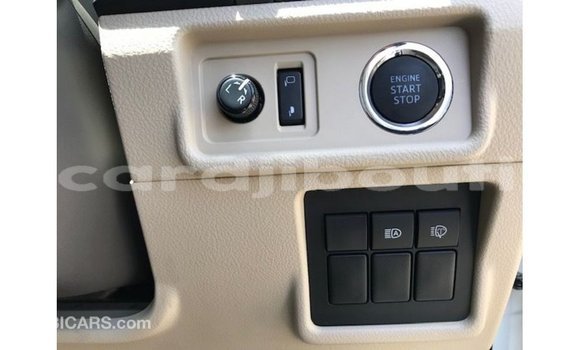 Acheter Import Voiture Toyota Prado Blanc à Import - Dubai, Ali Sabieh Region Acheter Import Voiture Toyota Prado Blanc à Import - Dubai, Ali Sabieh Region
