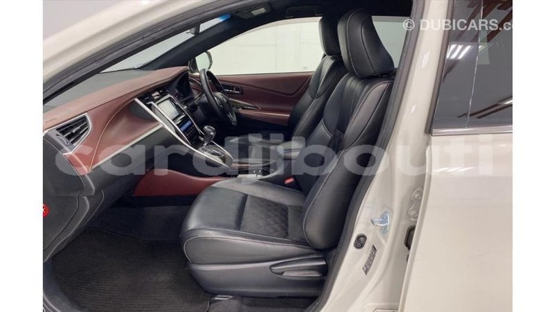 Big with watermark toyota harrier ali sabieh region import dubai 3300