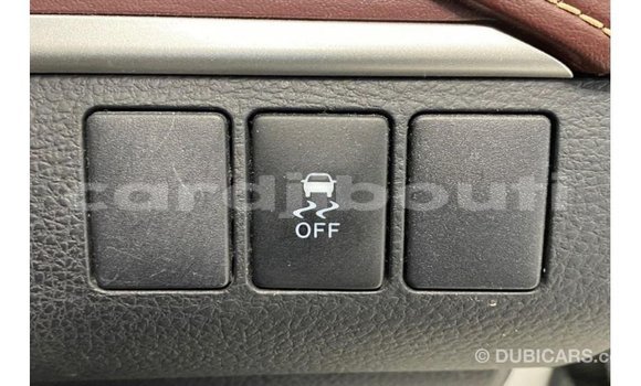 Acheter Import Voiture Toyota Harrier Blanc à Import - Dubai, Ali Sabieh Region Acheter Import Voiture Toyota Harrier Blanc à Import - Dubai, Ali Sabieh Region