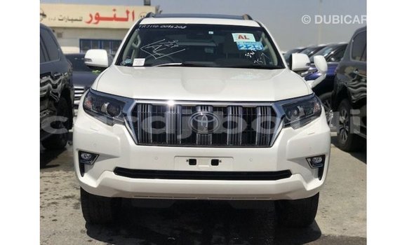 Acheter Import Voiture Toyota Prado Blanc à Import - Dubai, Ali Sabieh Region Acheter Import Voiture Toyota Prado Blanc à Import - Dubai, Ali Sabieh Region