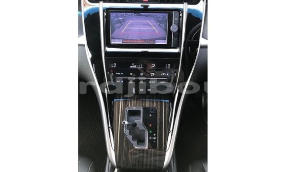 Acheter Import Voiture Toyota Harrier Rouge à Import - Dubai, Ali Sabieh Region Acheter Import Voiture Toyota Harrier Rouge à Import - Dubai, Ali Sabieh Region