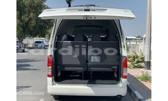 Buy Import Toyota Hiace White Car in Import - Dubai in Ali Sabieh Region Buy Import Toyota Hiace White Car in Import - Dubai in Ali Sabieh Region