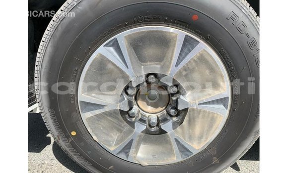 Buy Import Toyota Hiace White Car in Import - Dubai in Ali Sabieh Region Buy Import Toyota Hiace White Car in Import - Dubai in Ali Sabieh Region